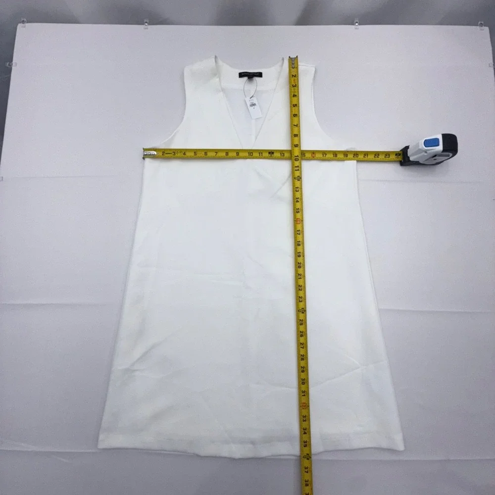NWT Banana Republic Shift Dress Womens 10 White V-Neck Sleeveless Lined Stretch‎